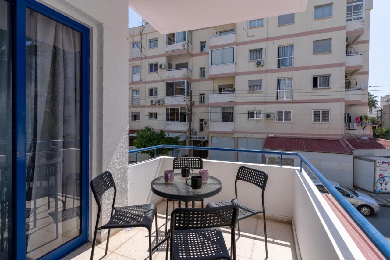Odyssey - Captivating 2-Bedroom Retreat In Larnaca Exterior photo